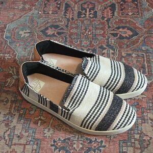 REEF Womens BLACK/STRIPES CUSHION BOUNCE SUNRISE SLIP ON SHOE SIZE 9.5.